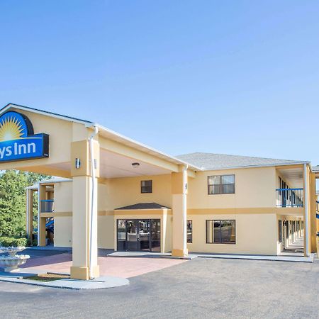 Days Inn By Wyndham Enterprise Bagian luar foto