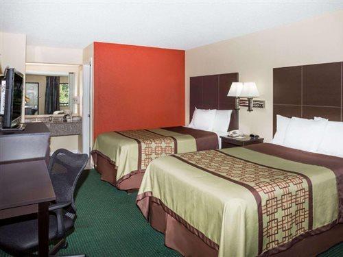 Days Inn By Wyndham Enterprise Bagian luar foto
